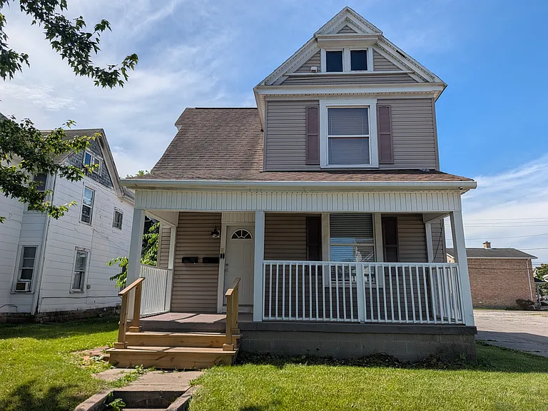 221 W Main St #221 — Photo 14