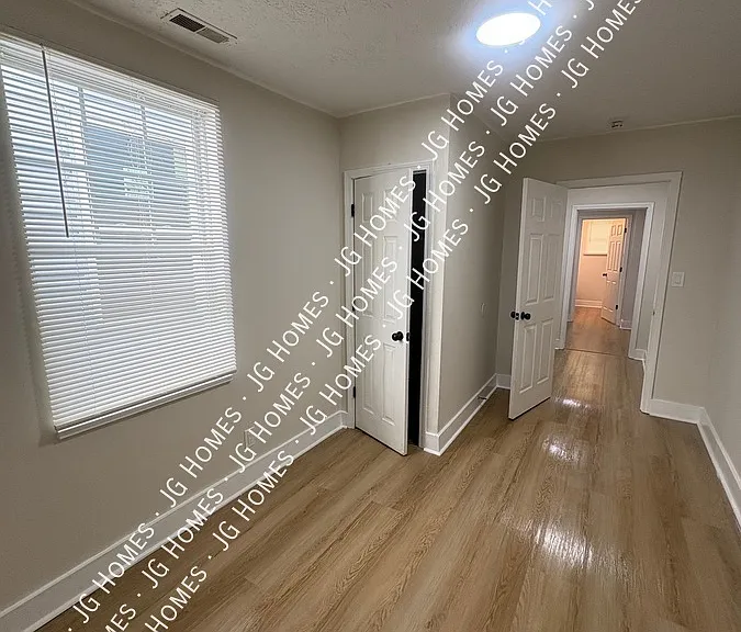 2725 Hale Ave — Photo 16