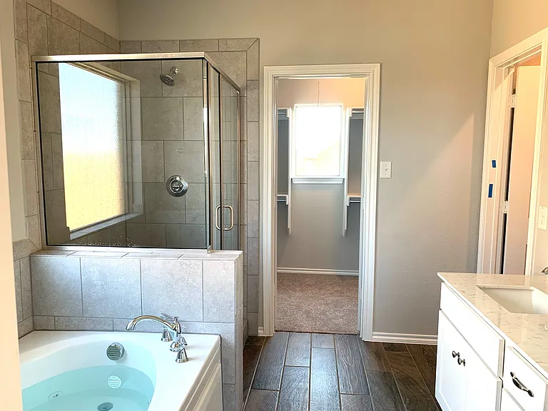 601 Long Prairie Dr — Photo 7