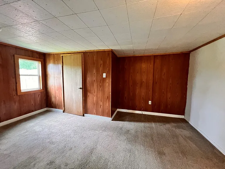 107 Summit St — Photo 38