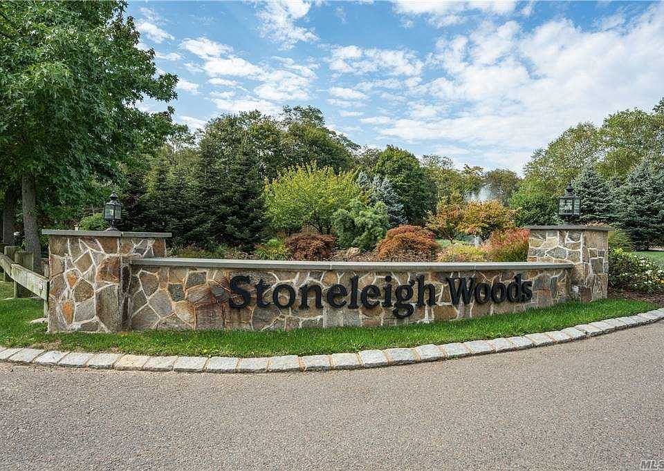 1st image of 88 Stoneleigh Dr