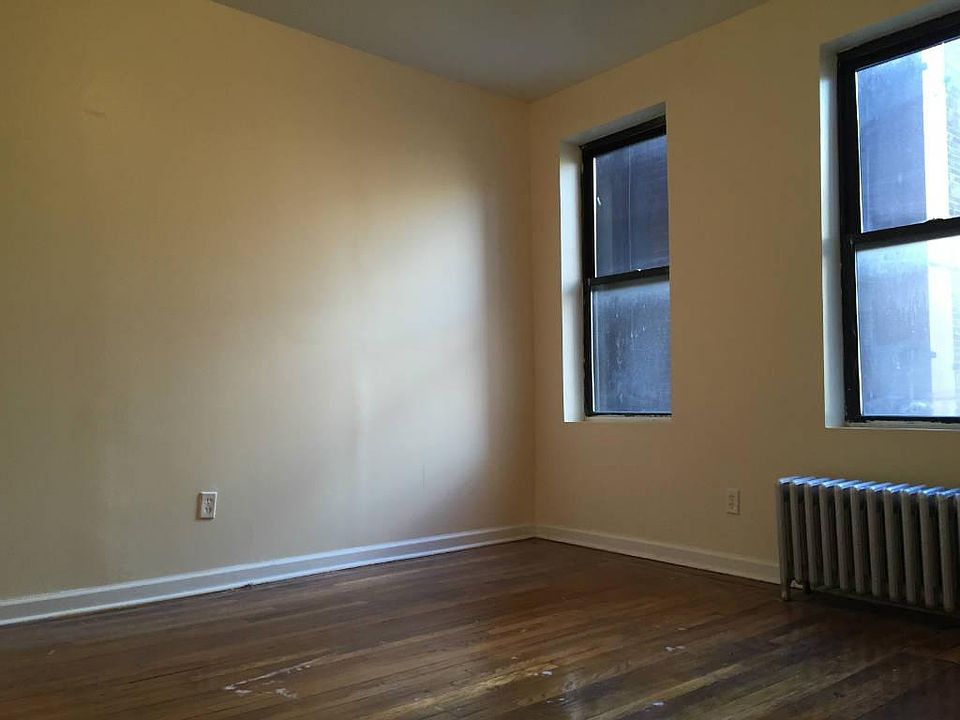 2nd image of 10 Midwood St APT 2B