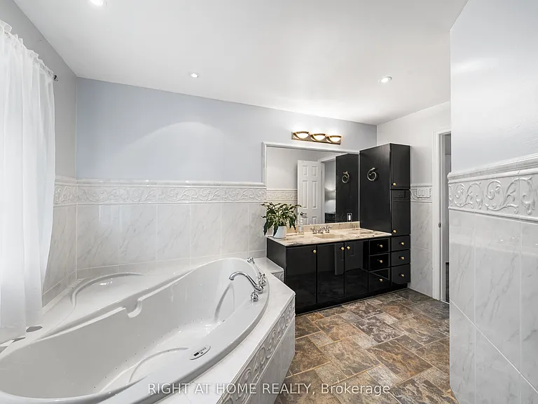 5 Stave Cres — Photo 26