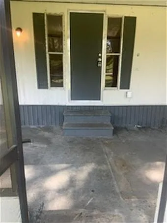 4406 N Pine Dr — Photo 6