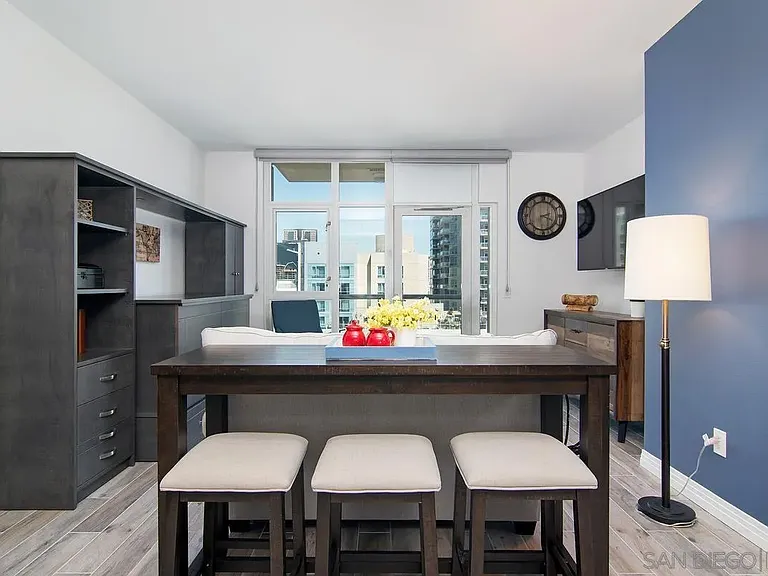 427 9th Ave #1107 — Photo 2