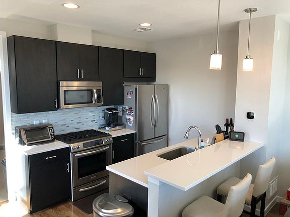 Kitchen w/all Stainless appliances