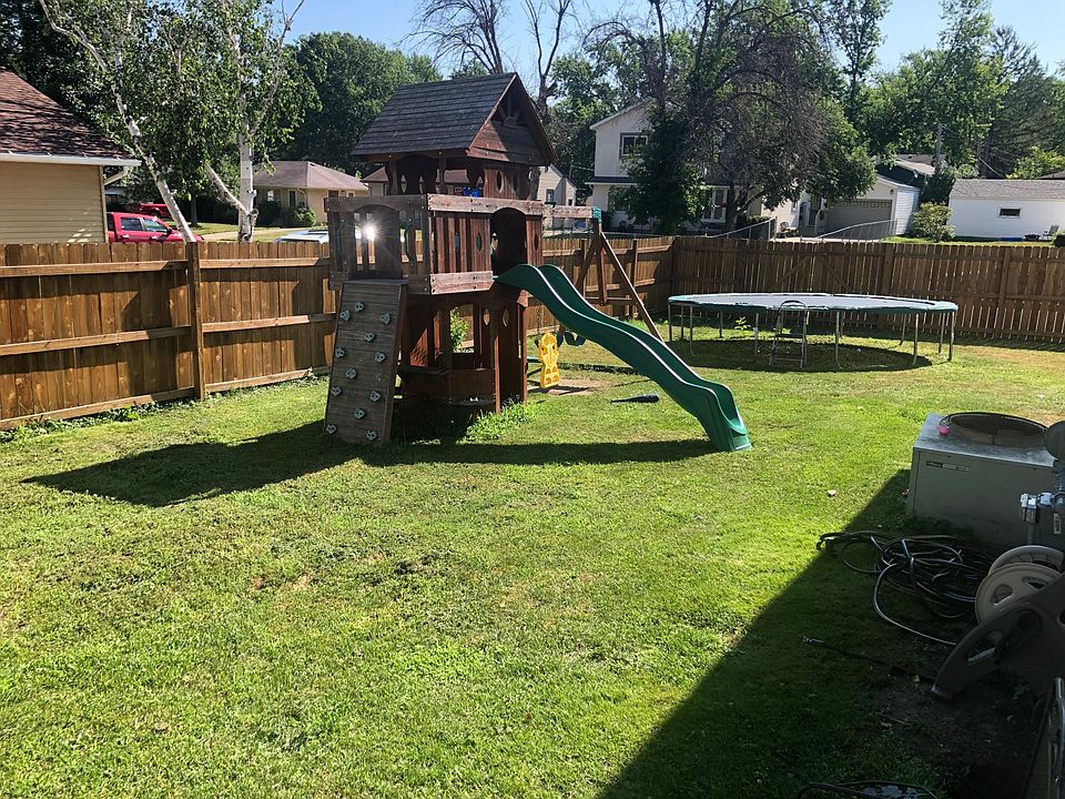 1st image of 2283 Cowern Pl E