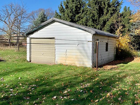 3rd image of 15171 Ackerson Dr