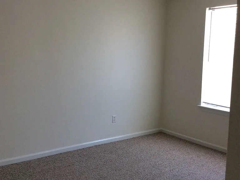 620 Shoreham Ct #204 — Photo 8