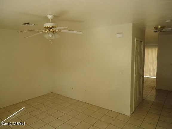 3rd image of 3042 N Balboa Ave Unit 1