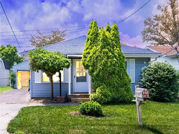 211 Atwood Pl, Huron, OH 44839