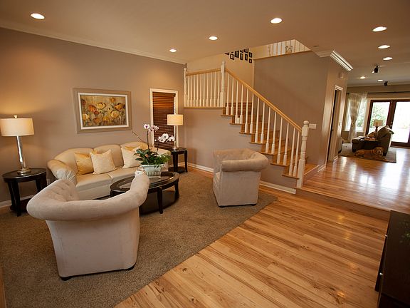 2nd image of 10066 Golden Oaks Ave