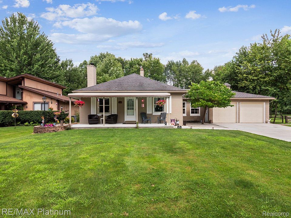 1st image of 19630 Merriman Ct