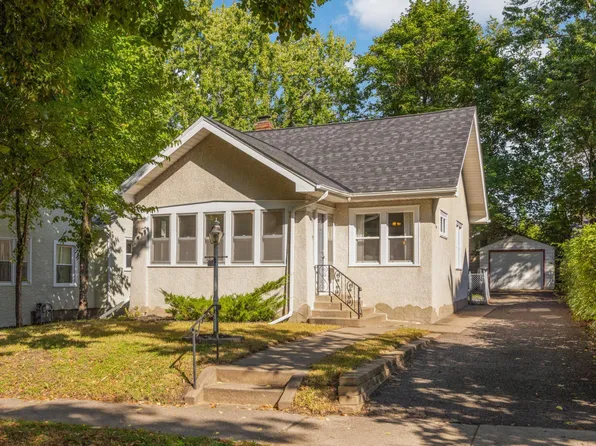 1110 Virginia St, Saint Paul, MN 55117