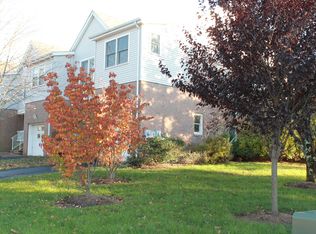 14 Aspen Dr, Hillsborough, NJ 08844