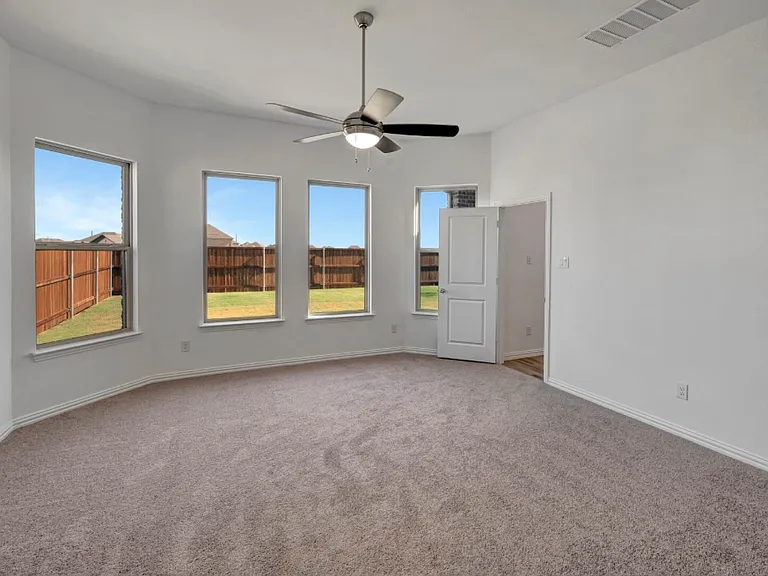 3704 Water Lily Way — Photo 13