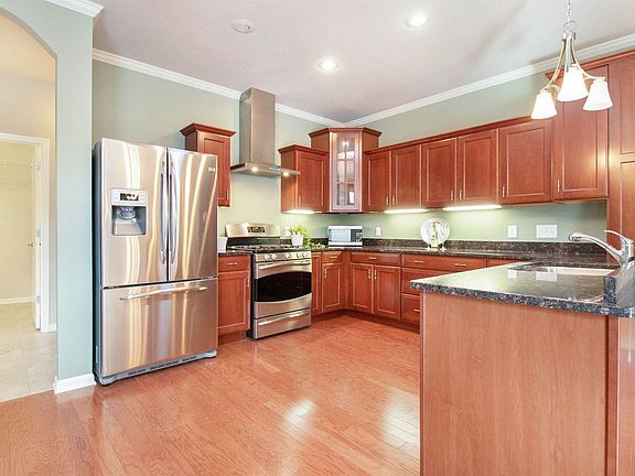 4th image of 811 Dublin Dr #9A-33