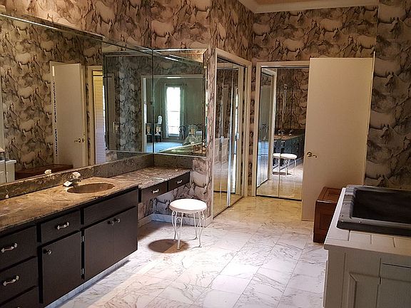 Master bathroom suite