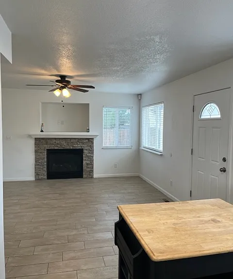 1155 Pond Side Dr — Photo 4