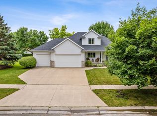 3525 Westmoor Dr, Moorhead, MN 56560