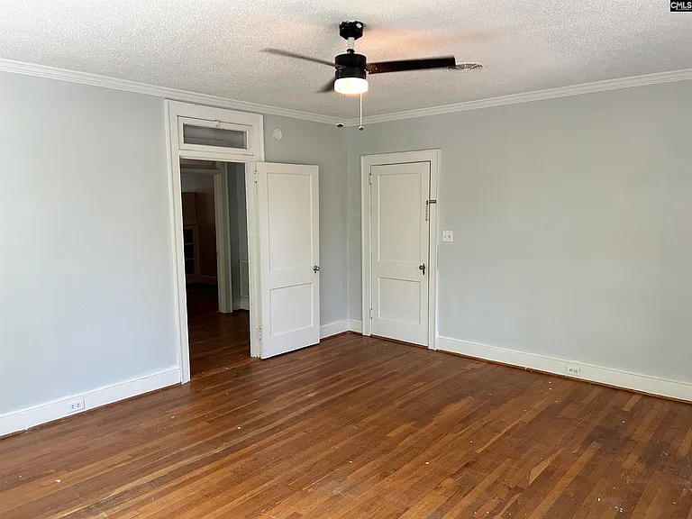 303 King St — Photo 15