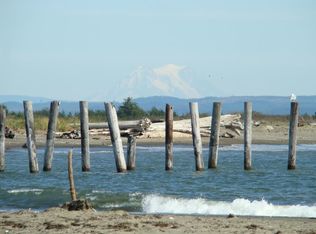 160 Marine View Dr SE, Ocean Shores, WA 98569