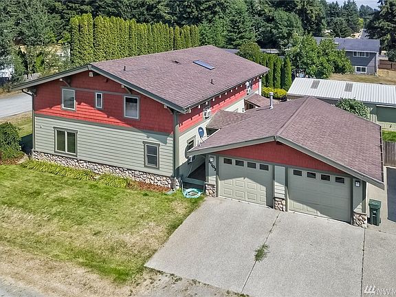3rd image of 12103 213th Avenue Ct E