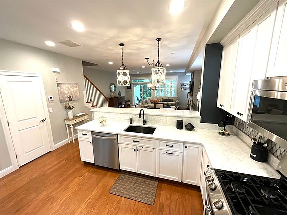 3rd image of 2603 Tupelo Cir #2603