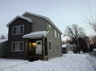 2084 Reaney Ave E, Saint Paul, MN 55119