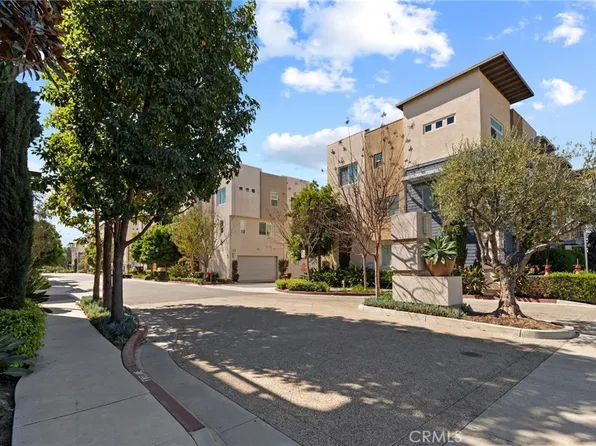 5762 Acacia Ln, Lakewood, CA 90712