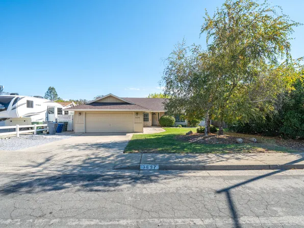 3697 Wolverine Dr, Redding, CA 96001
