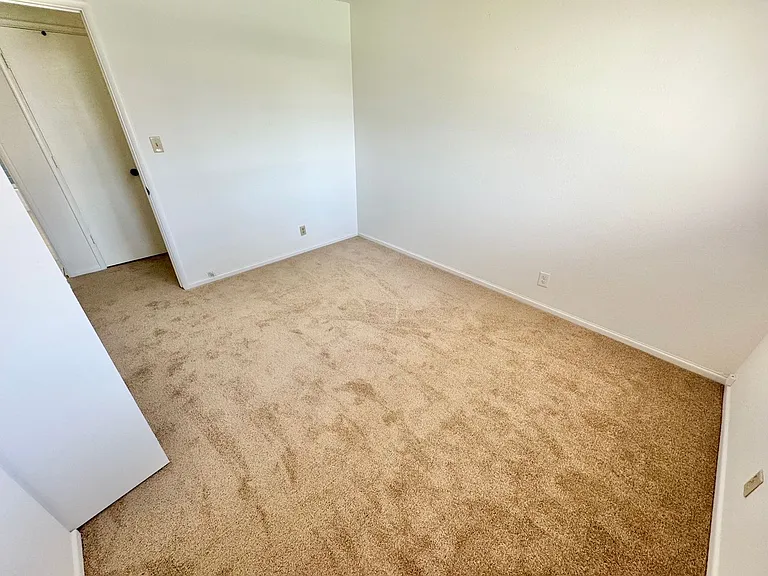 2913 Colanthe Ave — Photo 19