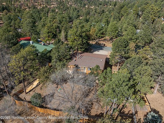 5th image of 106 Socorro Cir