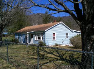 24 E Keesler Ave, Black Mountain, NC 28711