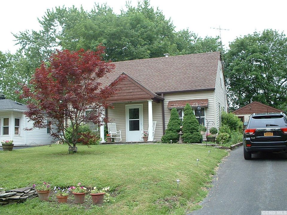 1st image of 266 Lincoln Blvd