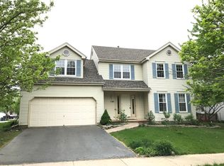 730 Avondale Ln, Aurora, IL 60504