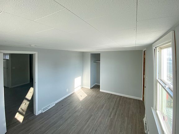 2nd image of 903 W Market St #905
