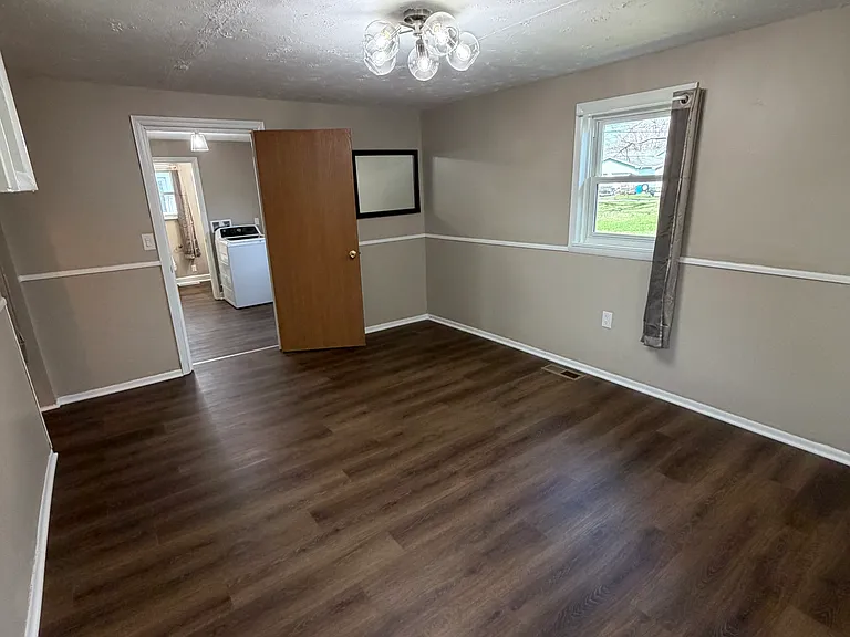 522 E Ward St — Photo 19