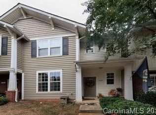 5049 Sunset Ridge Ct, Charlotte, NC 28269