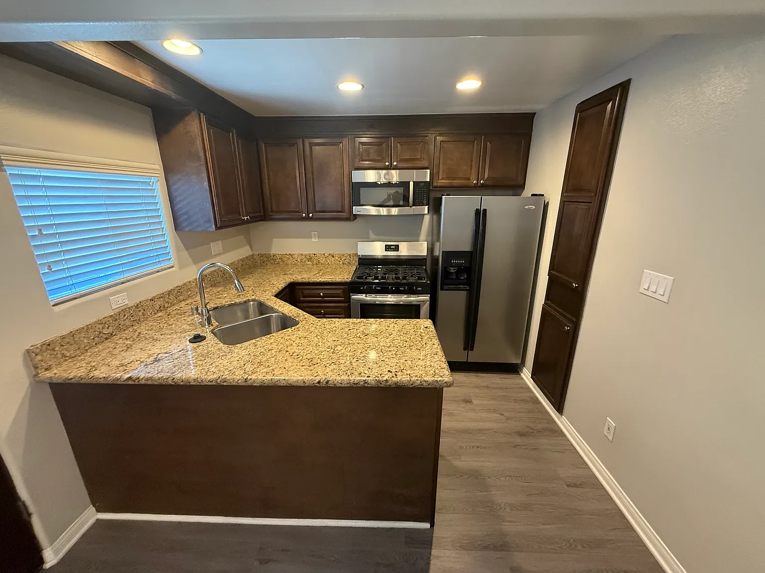 40245 Harris Ln — Photo 2