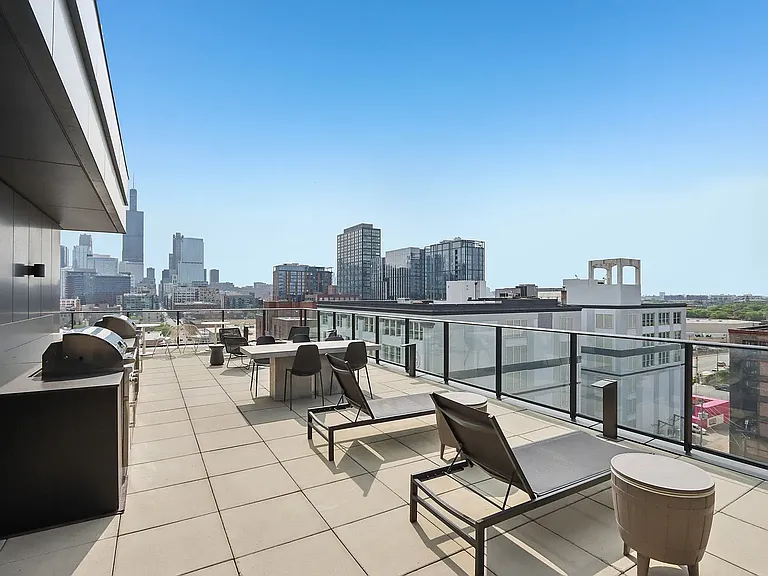 1222 W Jackson Blvd #206 — Photo 29