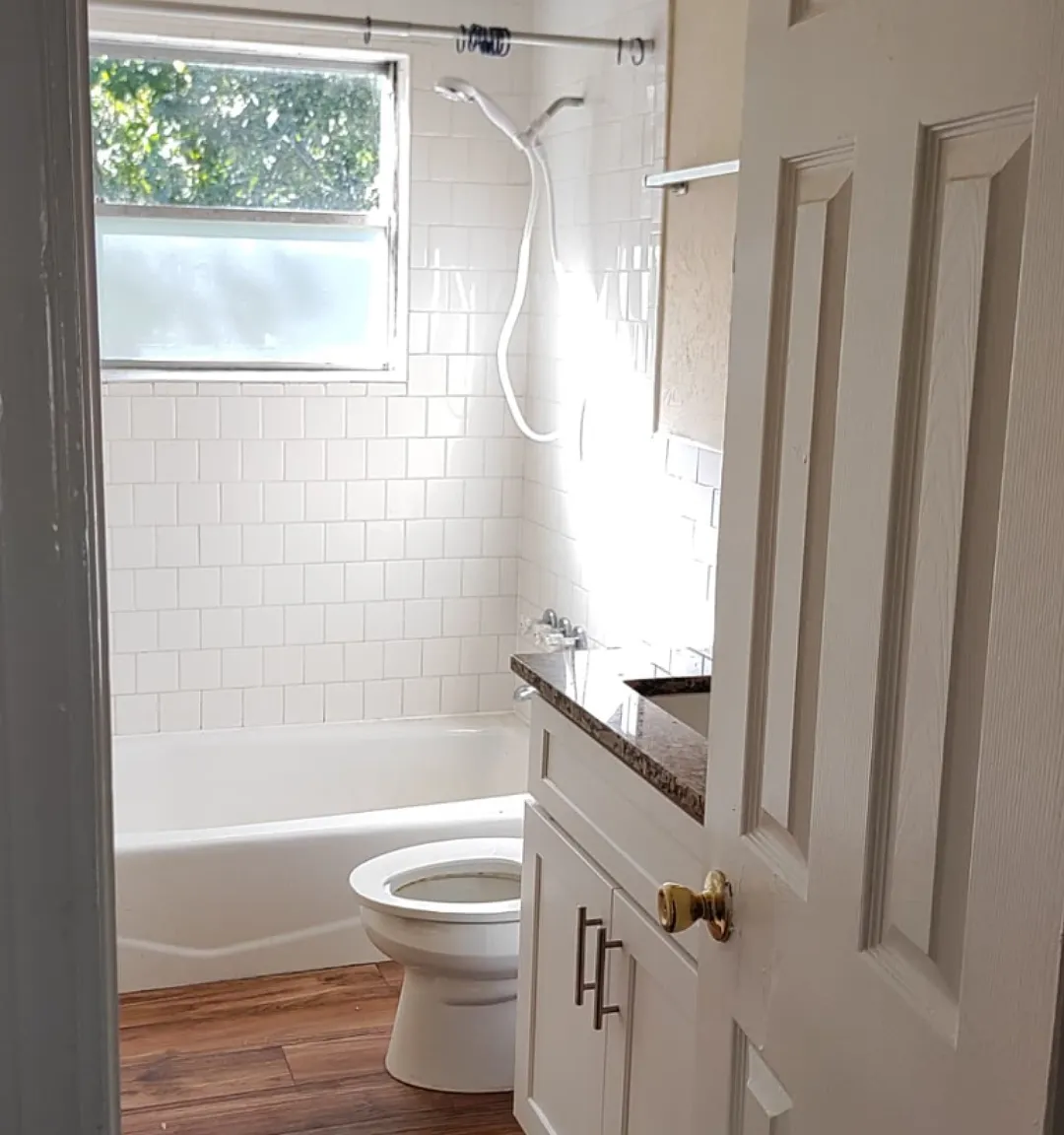 3 bed, 950 sqft, $1,000 — Photo 3