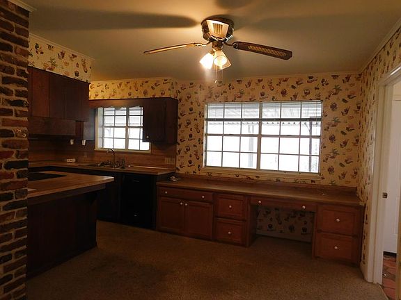 4th image of 100 Nannie Ln