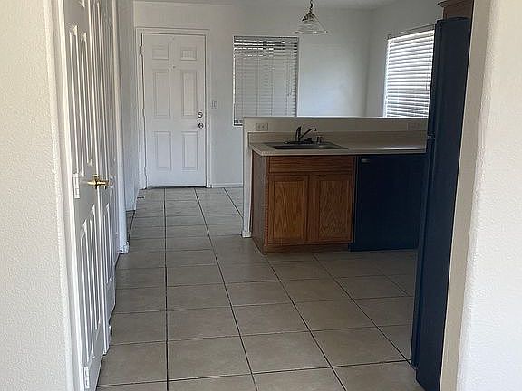 3rd image of 3841 Soda Springs Dr