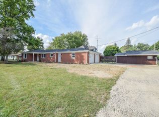 250 W 2nd St, Albany, IN 47320
