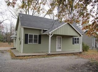 823 E Franklin St, Clinton, MO 64735