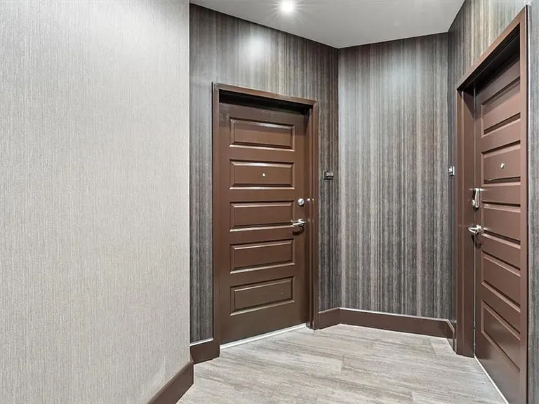 1080 Peachtree St NE #2110 — Photo 29