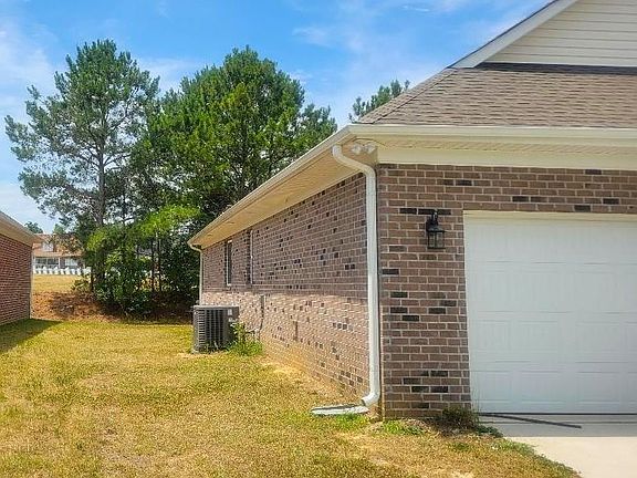 2nd image of 93 Appleberry Ct
