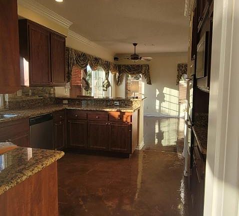 2nd image of 506 Ocean Breeze Way