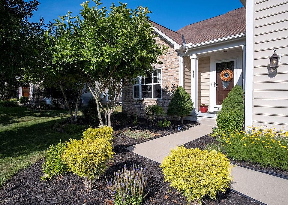 1st image of 224 Harmony Dr